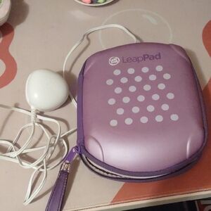 LeapPad 2 With Purple Carrying Case And Glitter Purple Device Protector